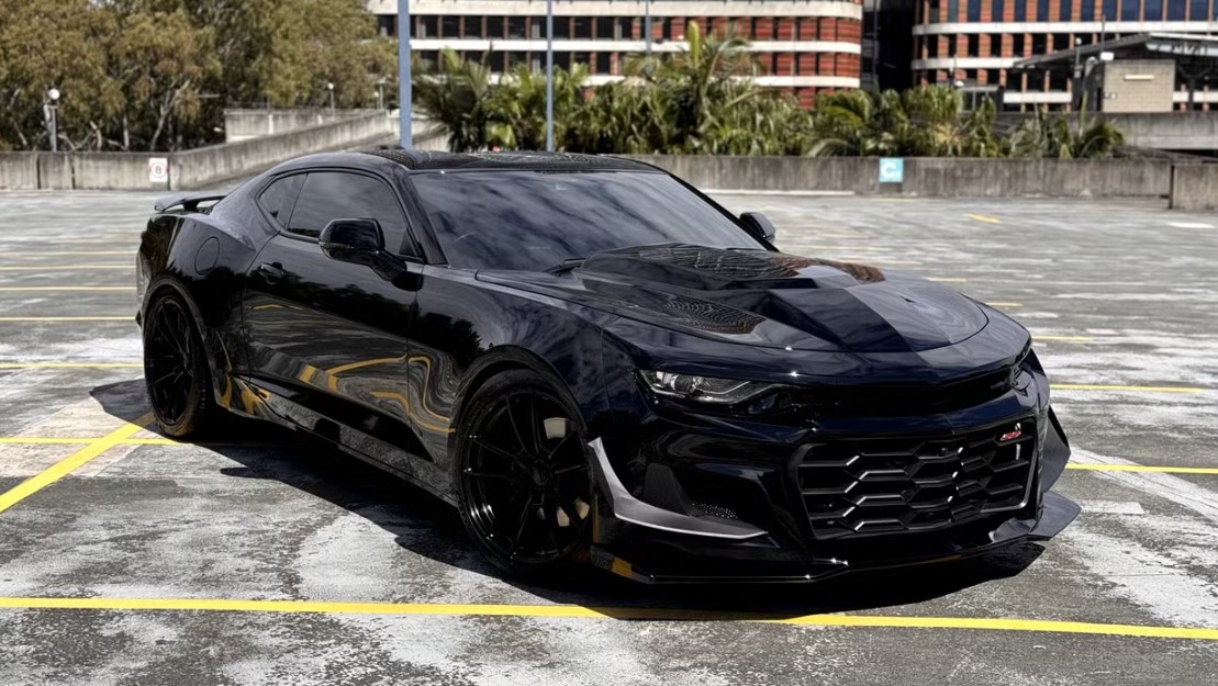 Looking for Chevrolet Camaro hire, sports car hire or luxury car hire Sydney?