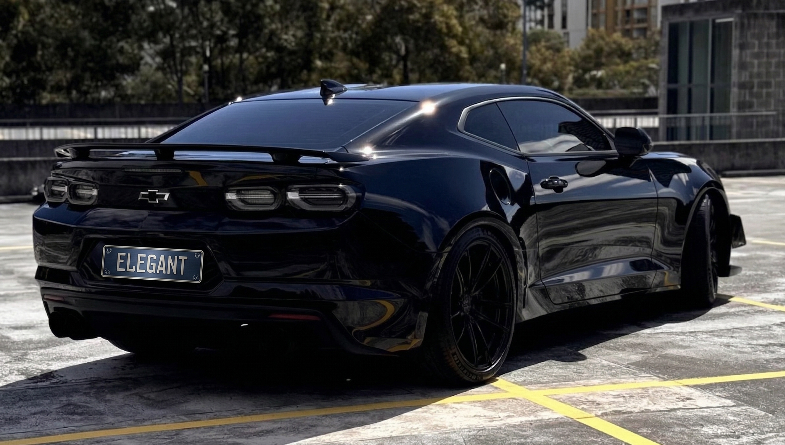 Looking for Chevrolet Camaro hire, sports car hire or luxury car hire Sydney?