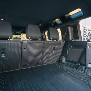 Looking for Land Rover DEFENDER hire or luxury car hire Sydney?
